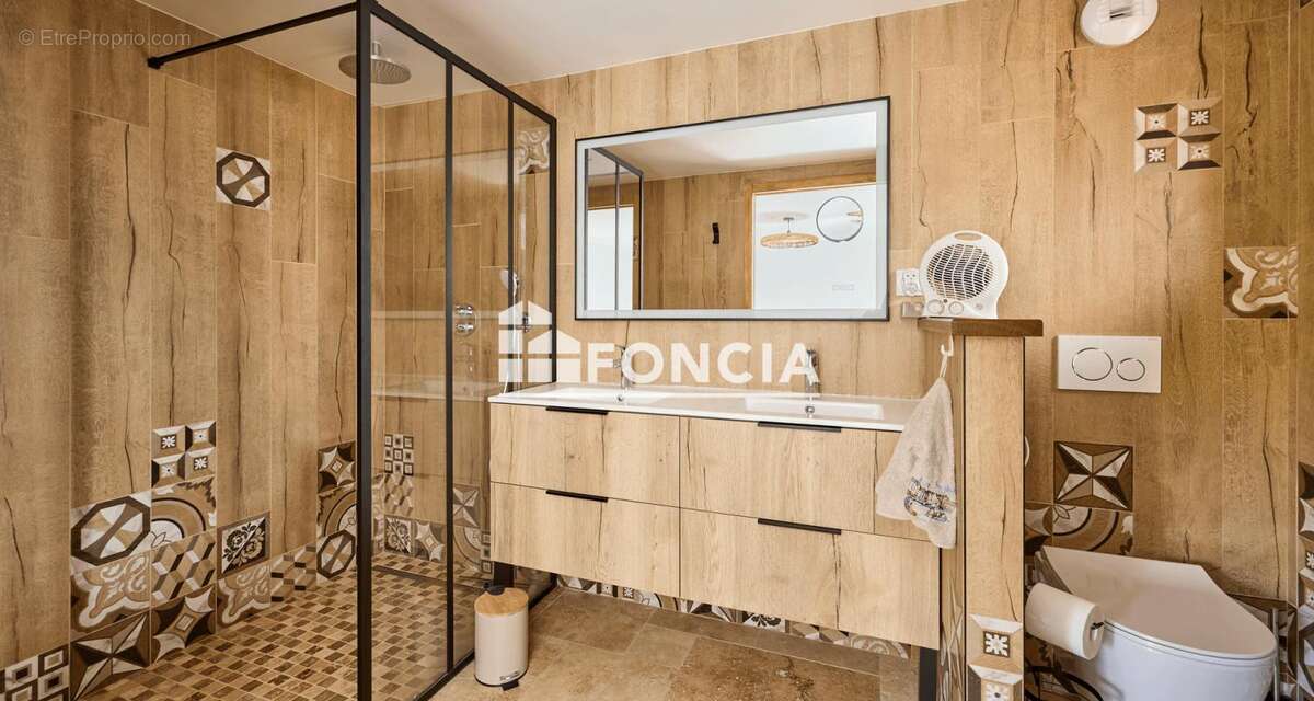 Maison à EQUEMAUVILLE