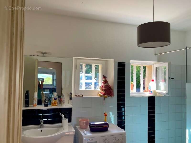 Maison à ROUSSILLON