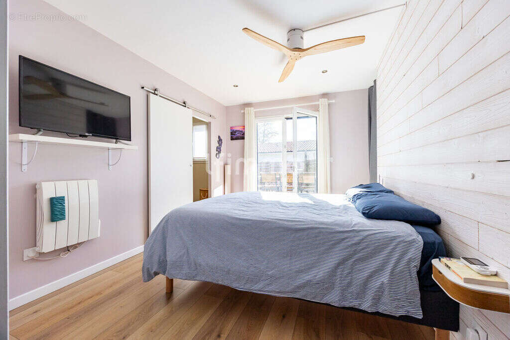 Maison à CABANAC-ET-VILLAGRAINS