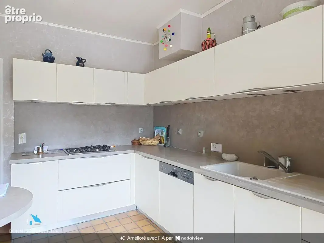 Maison de 135 m² avec terrain - 6 pièces - photo 7