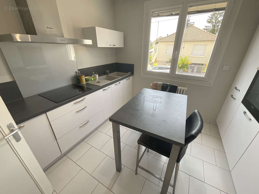 Maison 70 m² à Sainte-Savine  - photo 7
