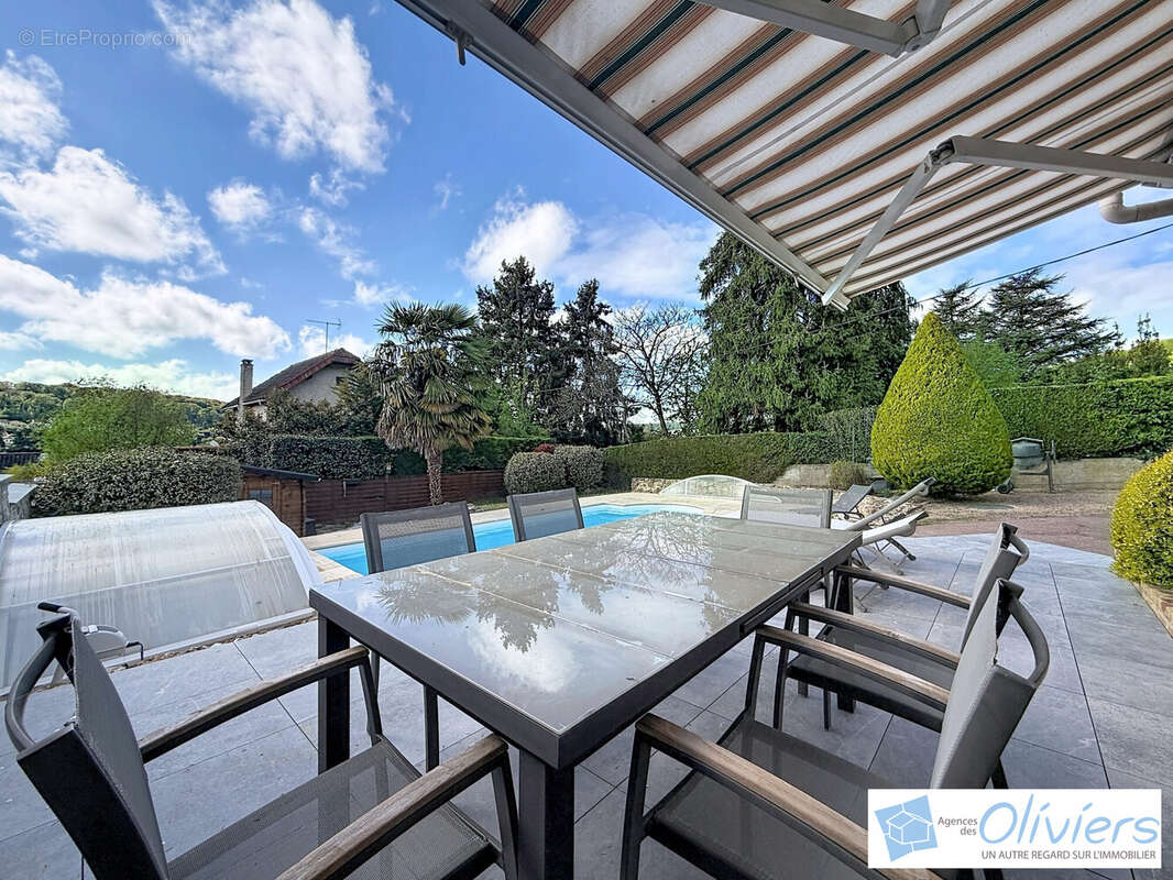 Maison à SAINT-REMY-LES-CHEVREUSE