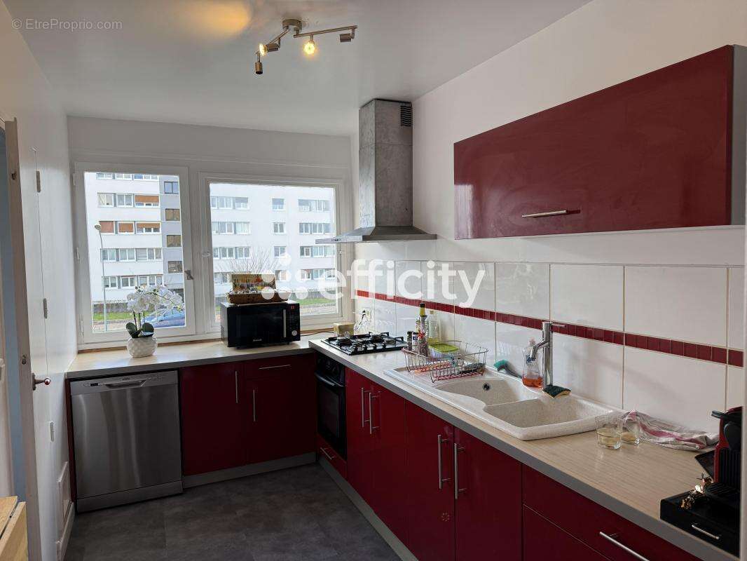 Appartement à SAINT-MICHEL-SUR-ORGE