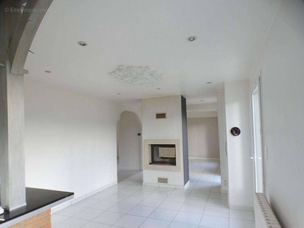 Maison Terrasson Lavilledieu 4 chambres avec piscine - photo 7