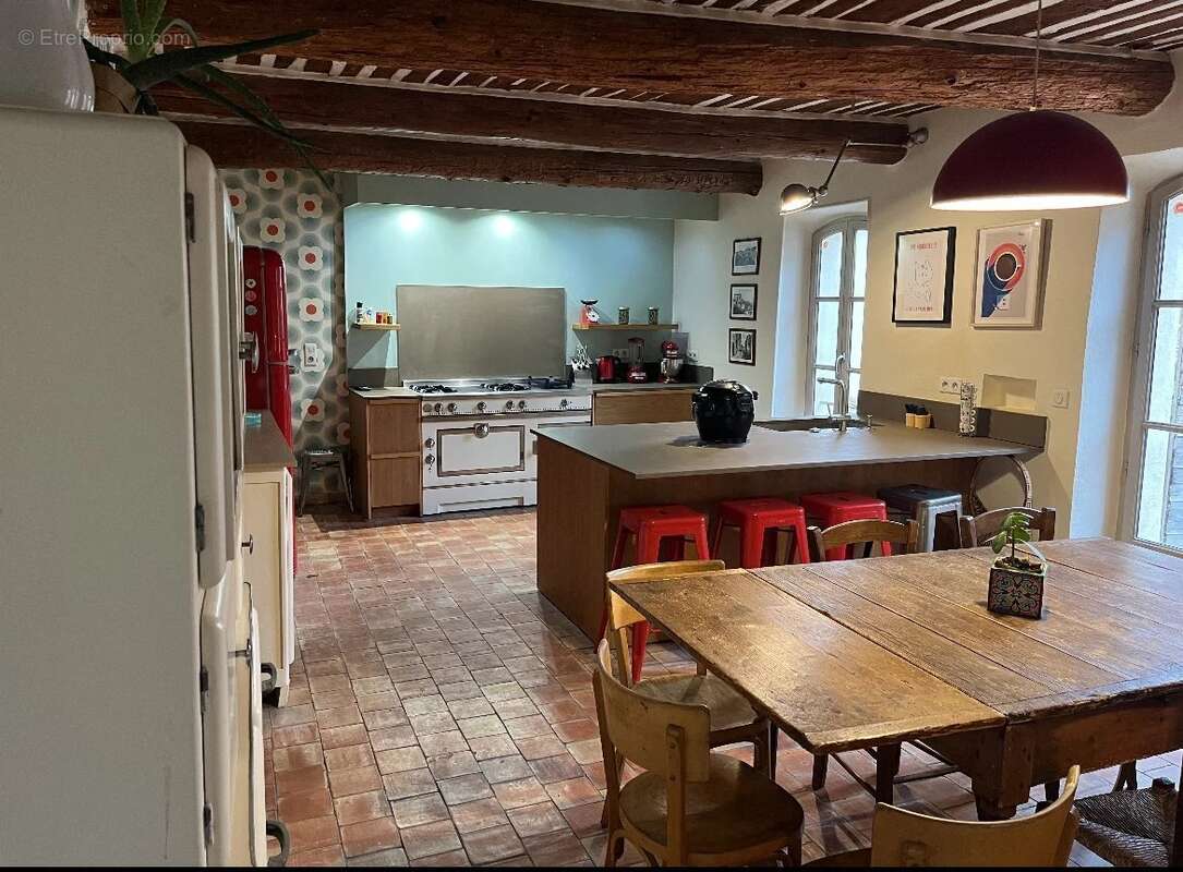 Maison à PELISSANNE