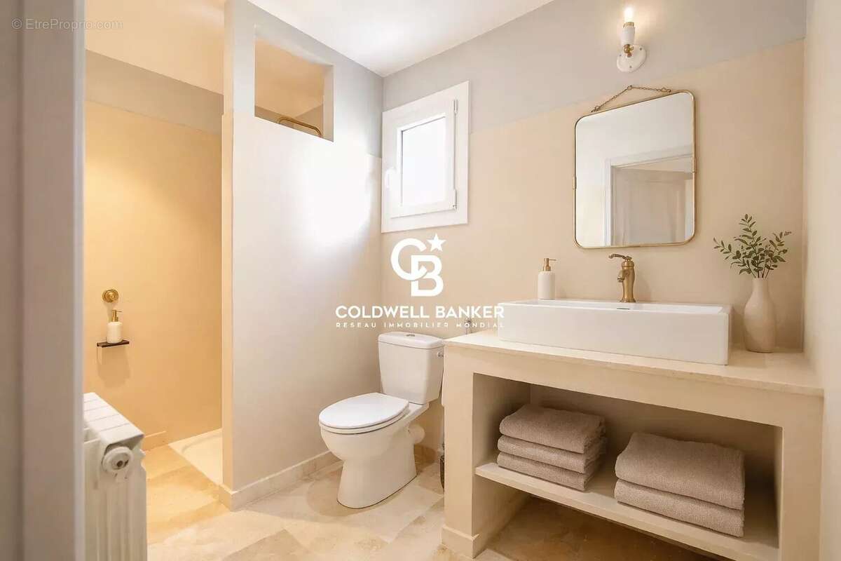 Maison à CARQUEIRANNE