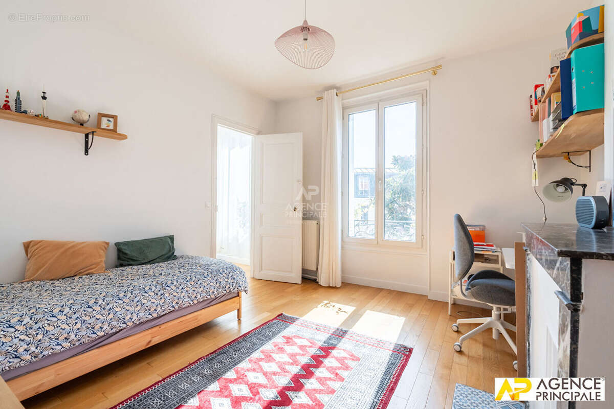 Maison à MAISONS-LAFFITTE