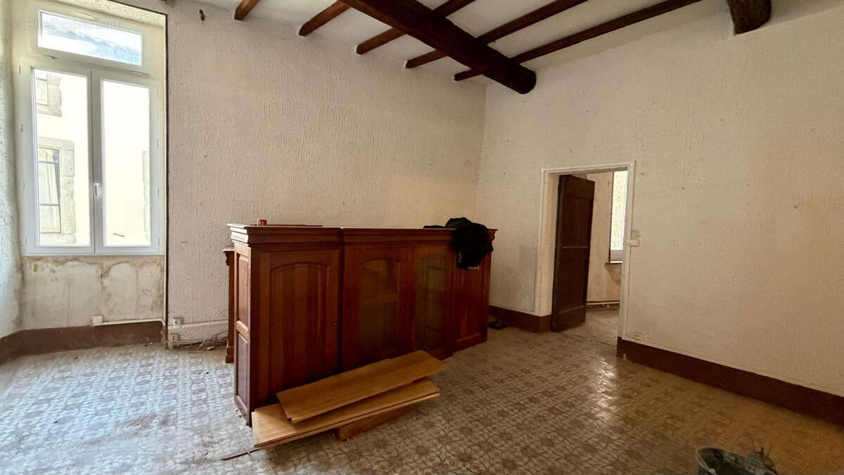 Maison à PARAZA