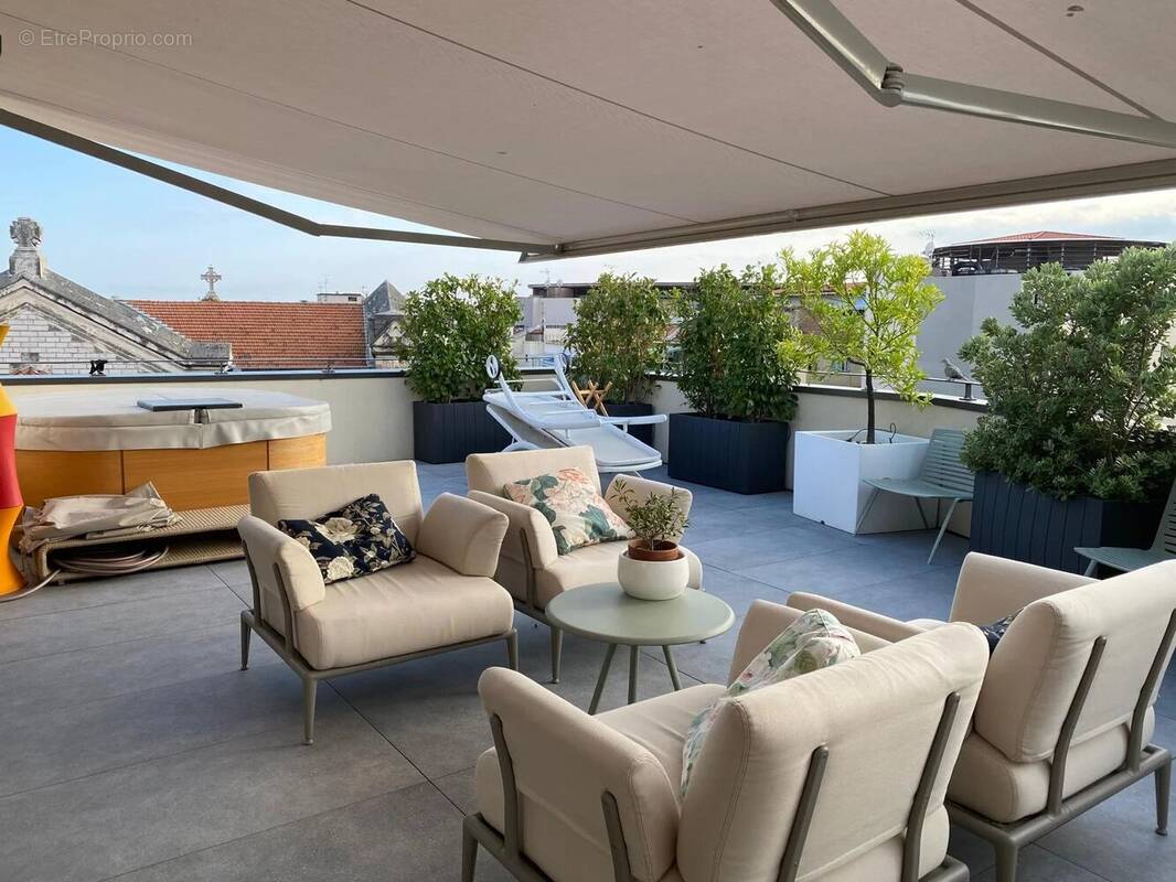 Appartement à NICE
