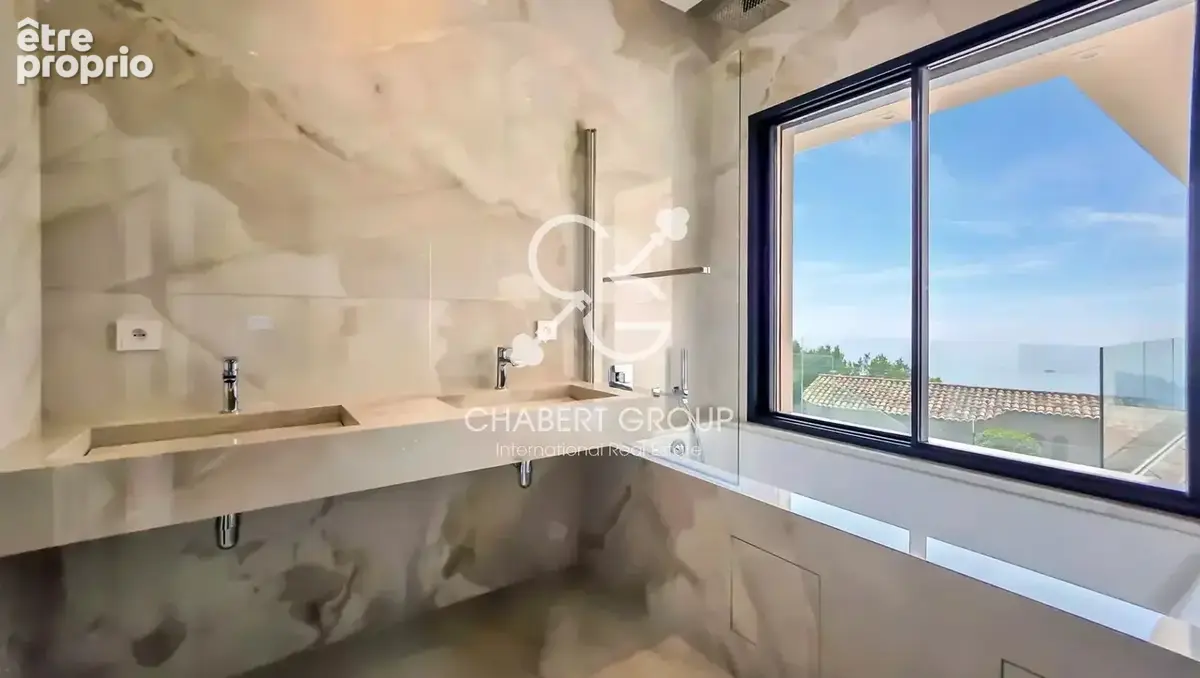 Roquebrune-cap-martin - villa - 5 pièces - 238 m² - vue mer d'exception - terrain de 2 020 m² - terrasse de 70 m² - piscine - do - photo 11