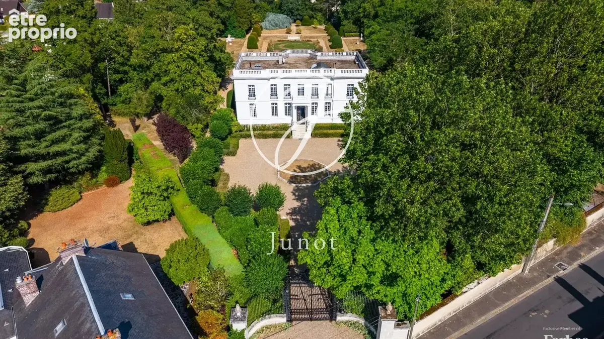 Anet - EURE-ET-LOIR - Château néoclassique au bord de l'Eure - photo 2