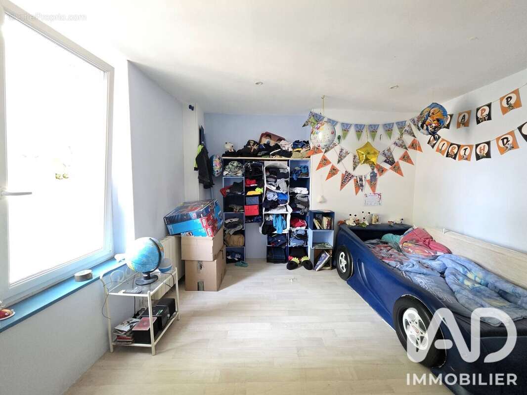 Photo 4