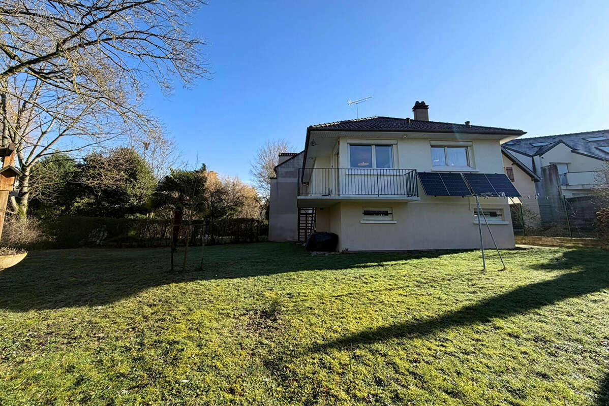 Maison à VILLEBON-SUR-YVETTE