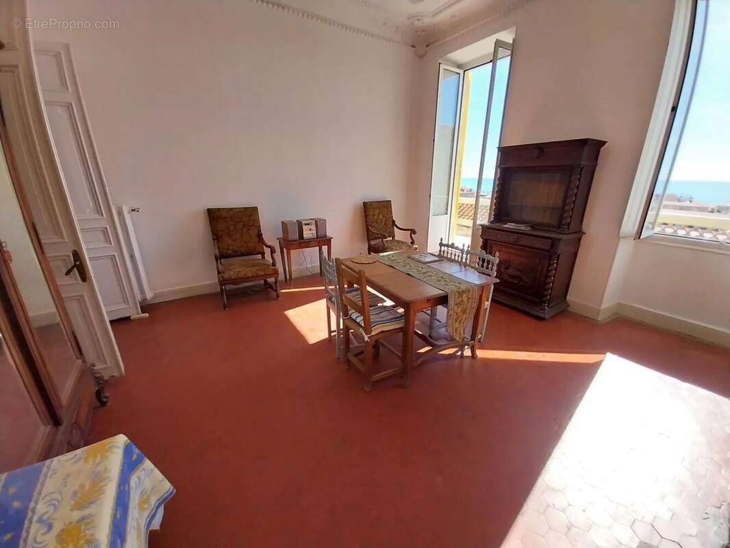 Appartement à MENTON