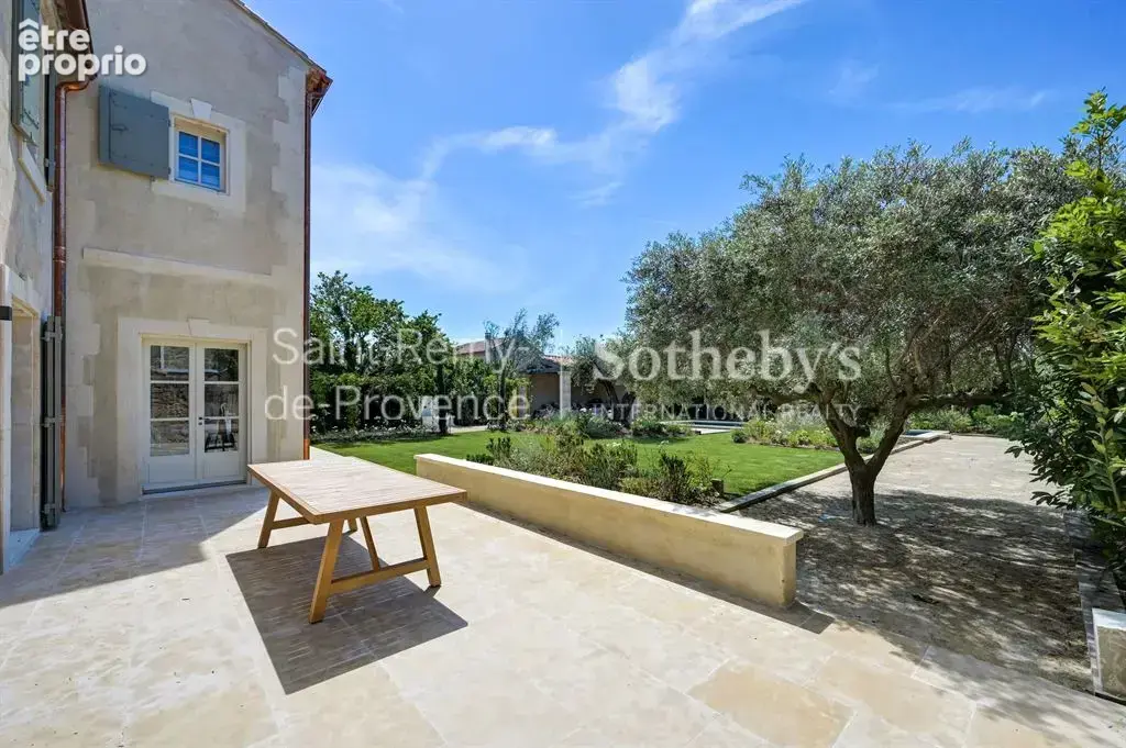 Mas de village entièrement rénové au coeur de Maussane les Alpilles - photo 7