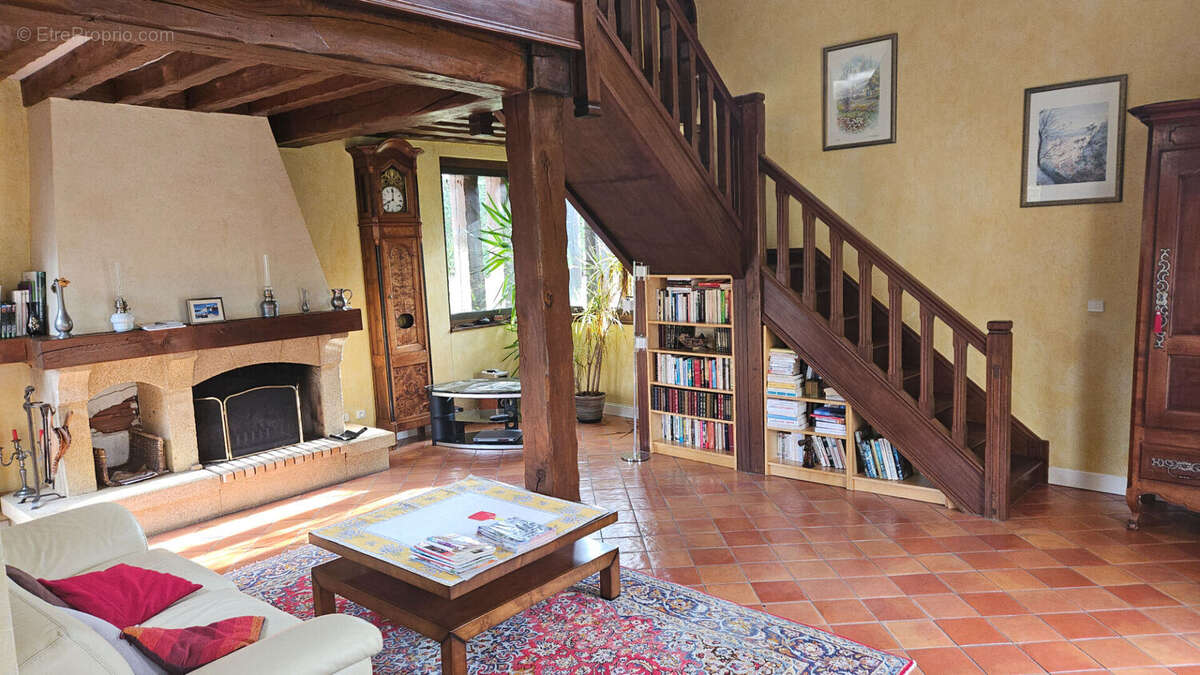 Maison à SAINT-LEGER-EN-YVELINES