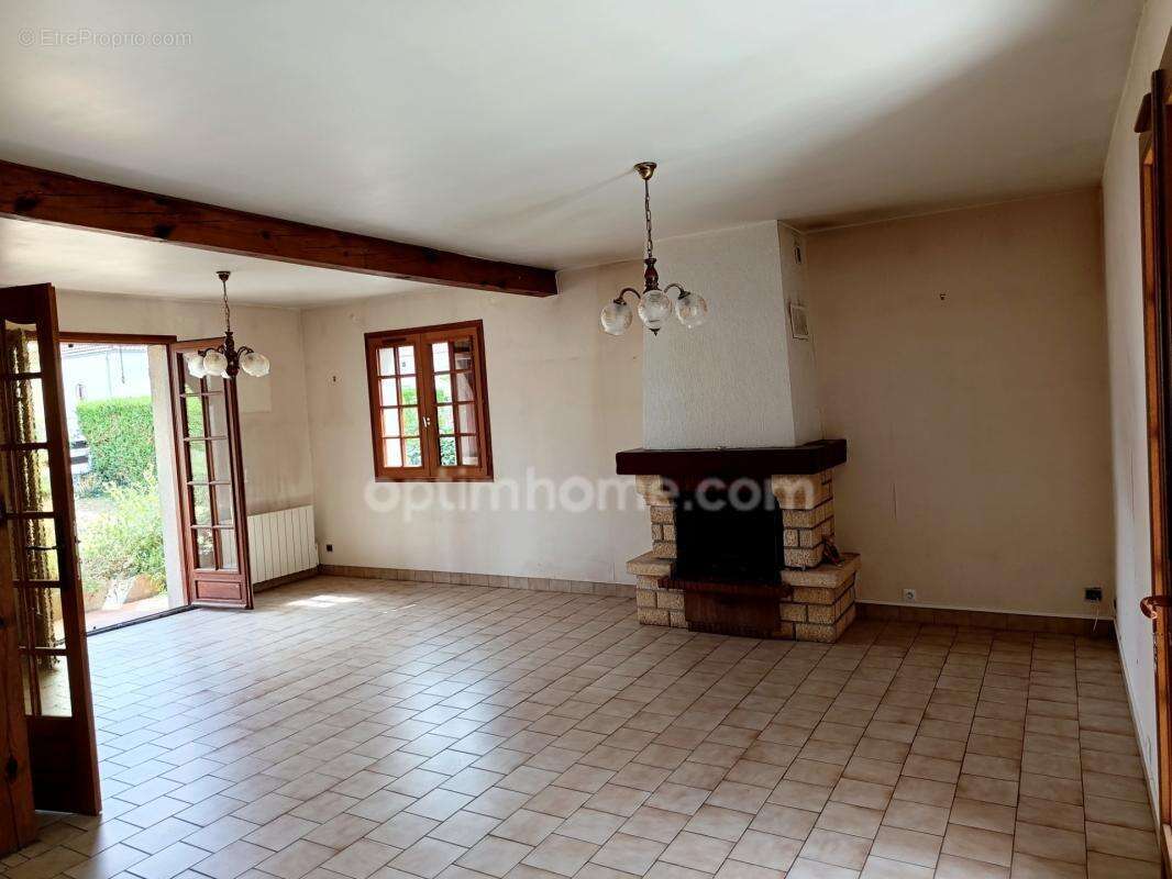 Maison plain-pied, 5 pièces, sous-sol, centre VILLERS BOCAGE (14310) - photo 3