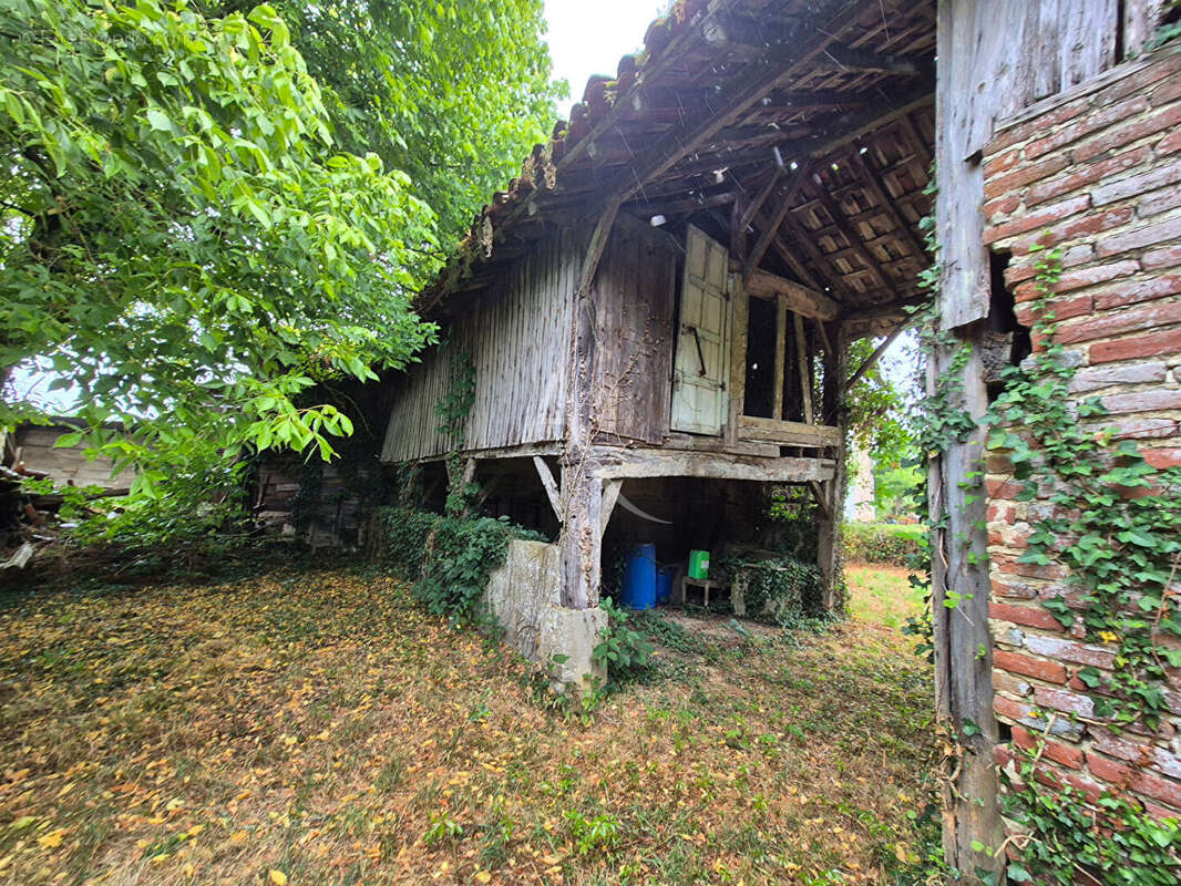 Villeneuve de  Marsan - photo 3