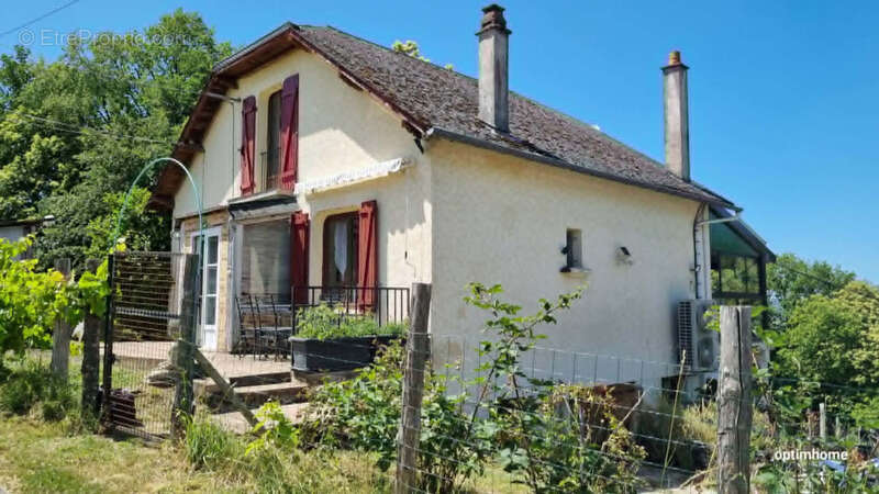 Propriete rurale avec dependances et serres - photo 4