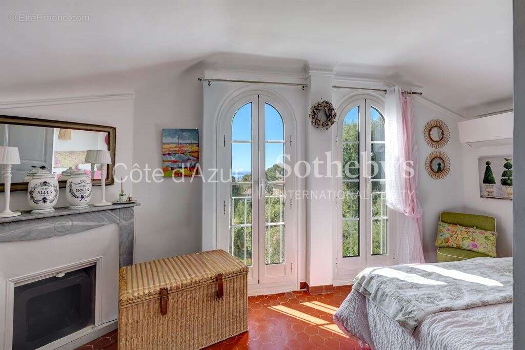 Maison à VALLAURIS