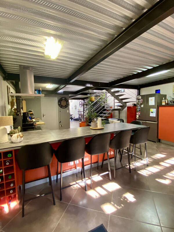 Appartement à LE COTEAU