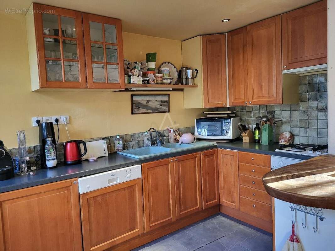 Maison à FROMENTIERES