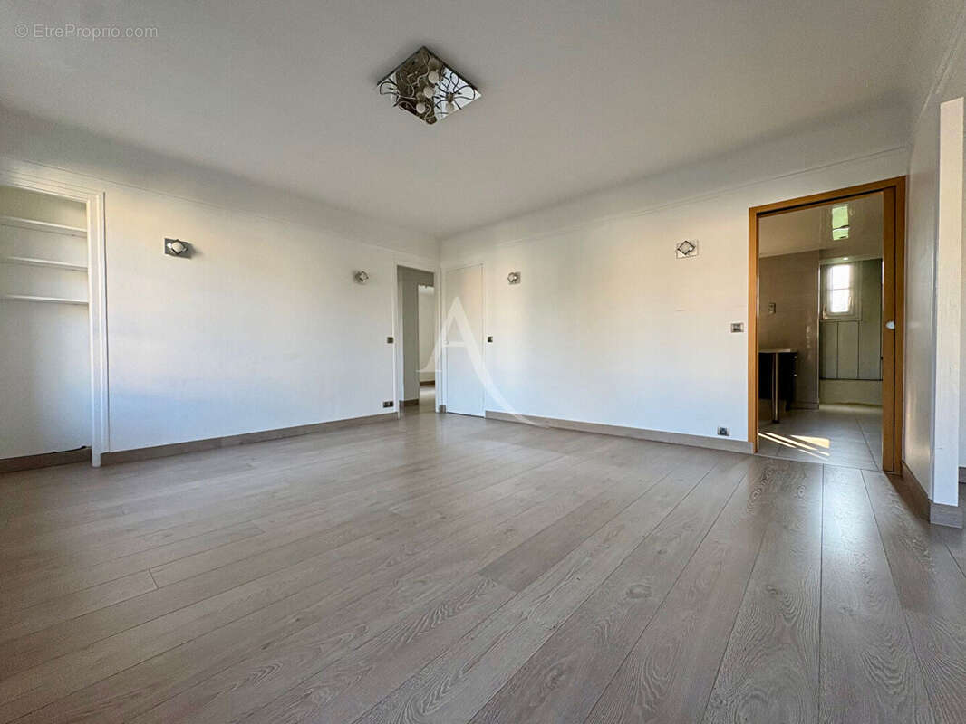 Appartement à GIF-SUR-YVETTE