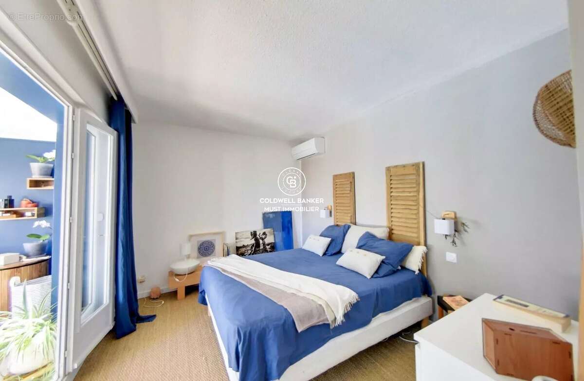 Canet: Maison dominante avec vue, en impasse, avec 1000 m² de terrain et piscine - photo 12