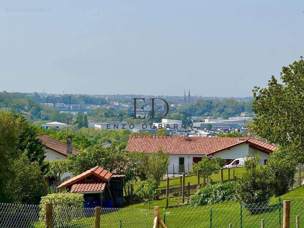 Appartement à LAHONCE