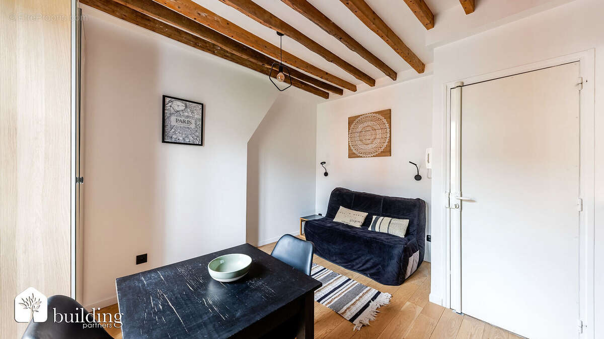 Appartement à PARIS-17E