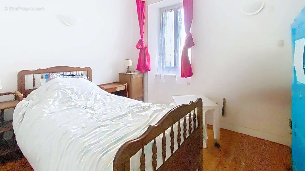 Maison à SAINT-PIERRE-EGLISE