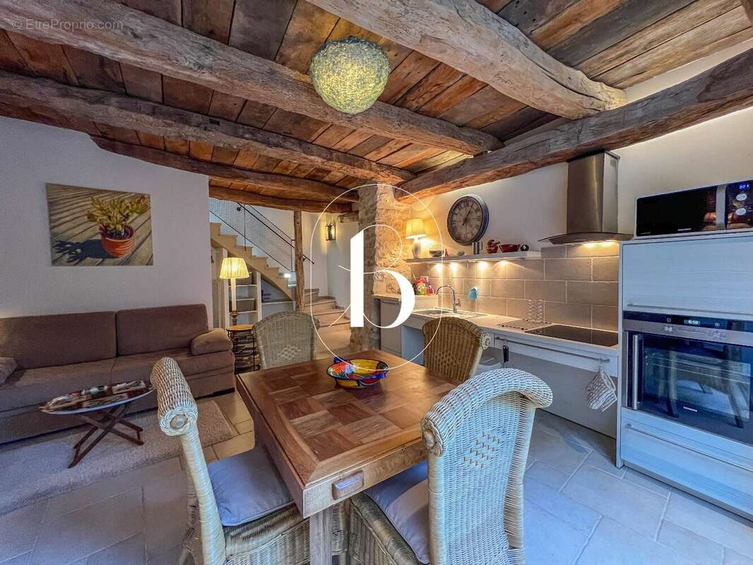 Maison à GOUDARGUES