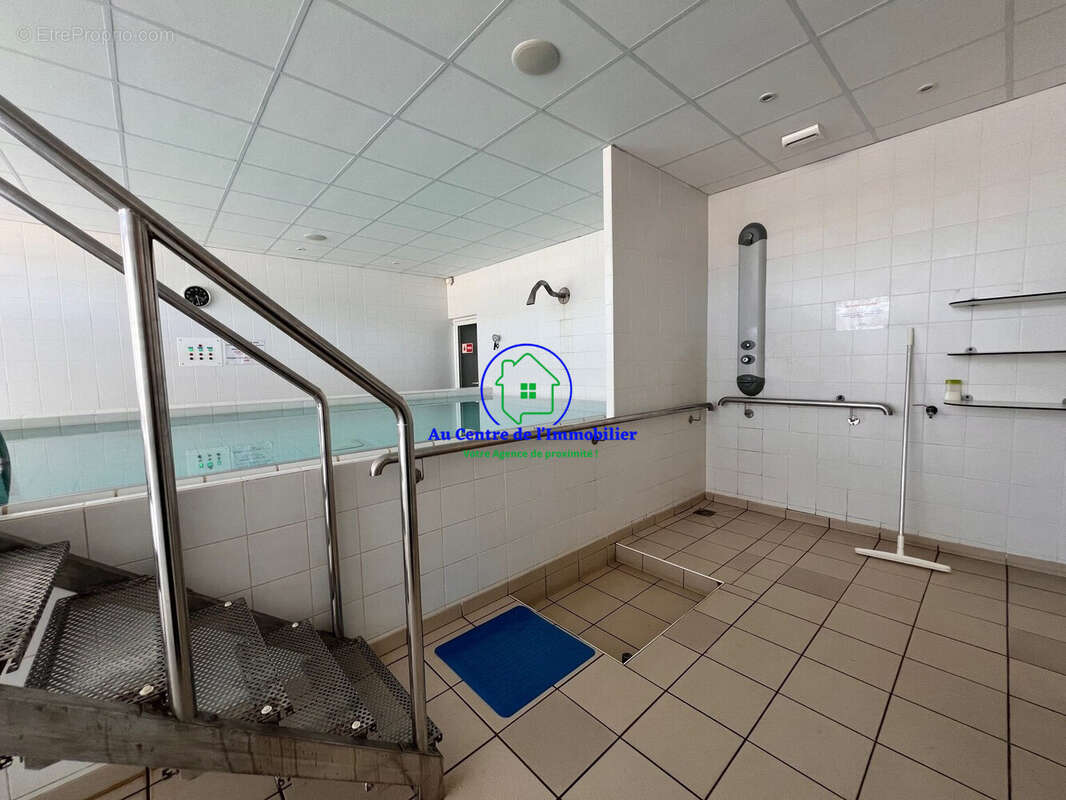 Commerce à PONT-DU-CASSE