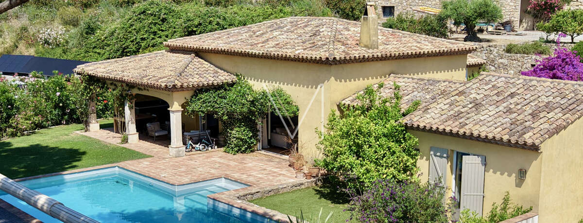 Villa individuelle de plain pied avec piscine chauffee et jolie vue degagee - photo 32