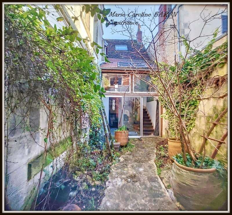 Maison à BUZANCAIS