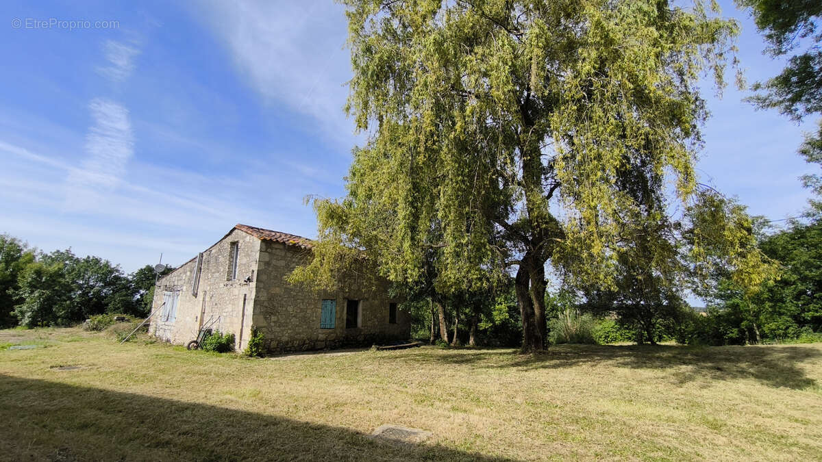 Maison à CASTELSAGRAT