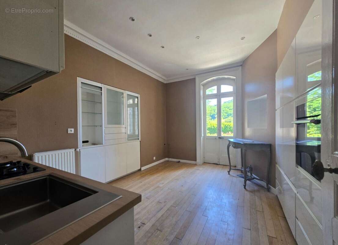 Appartement 77 m² à Belley  - photo 2