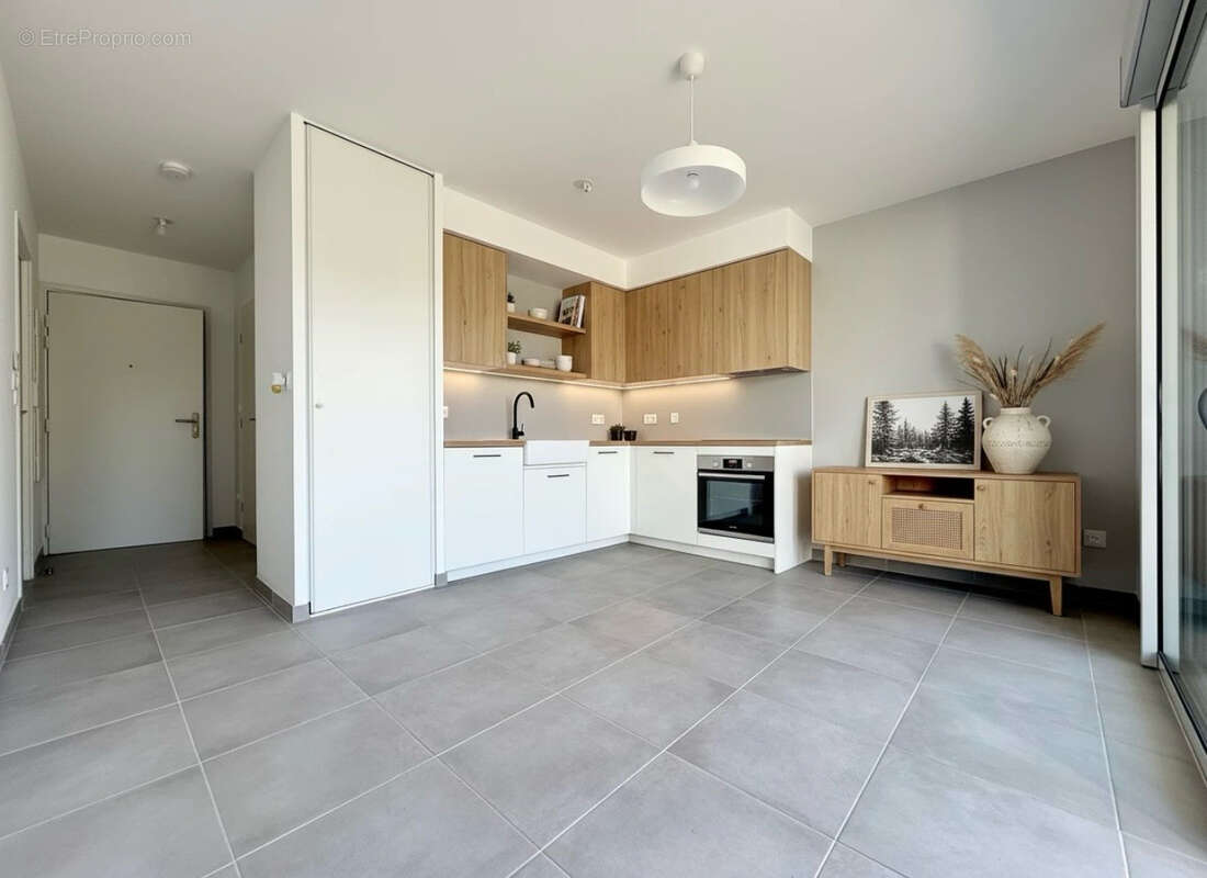 Appartement à SIX-FOURS-LES-PLAGES