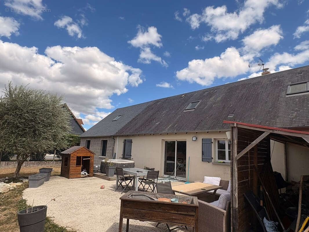 Maison familiale de 159 m2 avec studio indépendant - photo 18