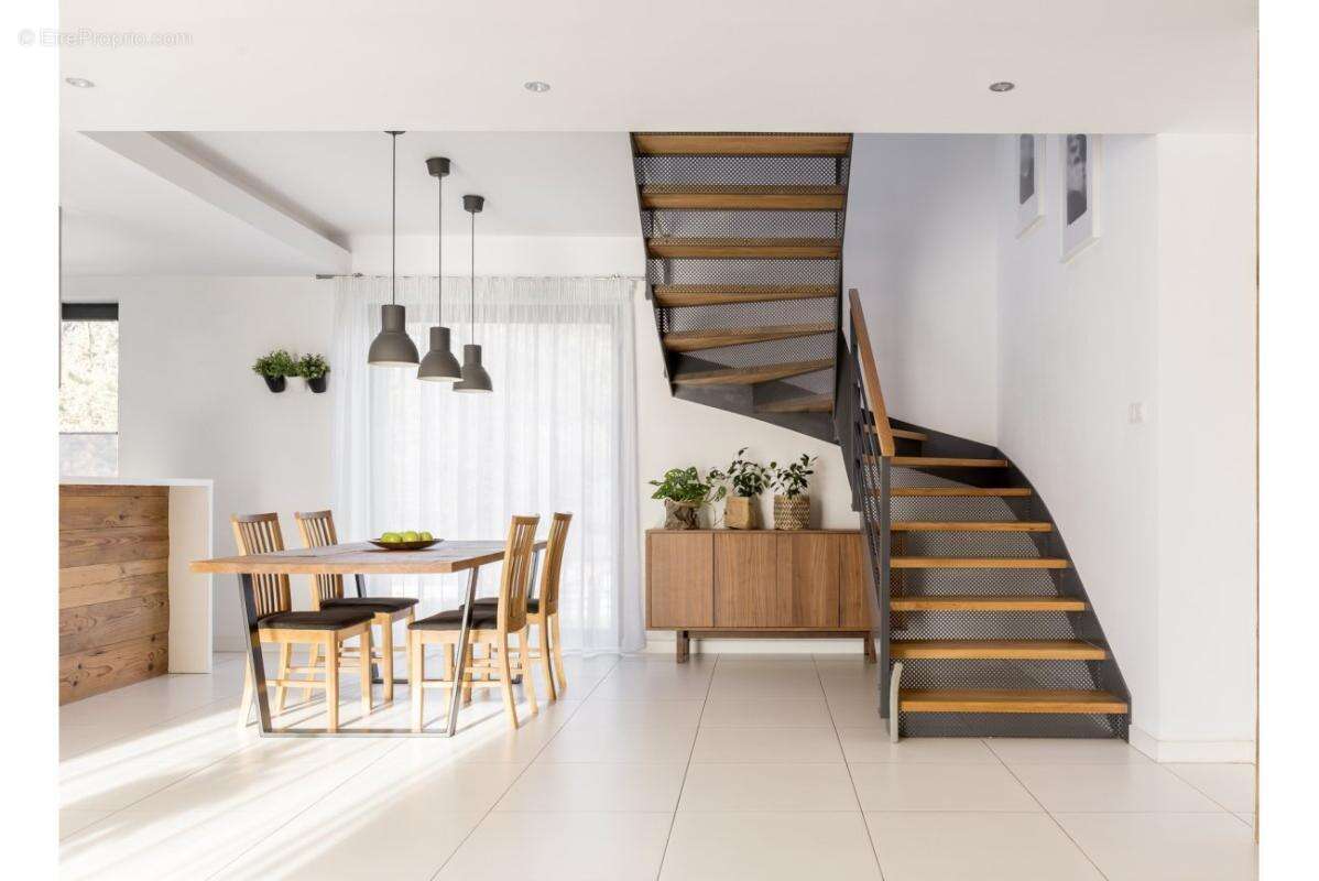 Appartement T4 de 107m² à Mauguio - photo 2