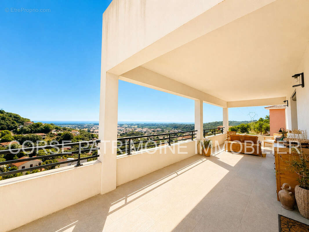 Maison composée de deux appartements indépendants sur les hauteurs de Folelli - photo 7