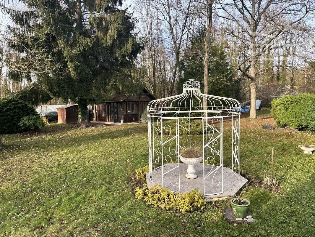 Maison à CONGIS-SUR-THEROUANNE