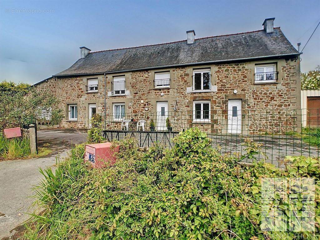 Maison à LONGAULNAY