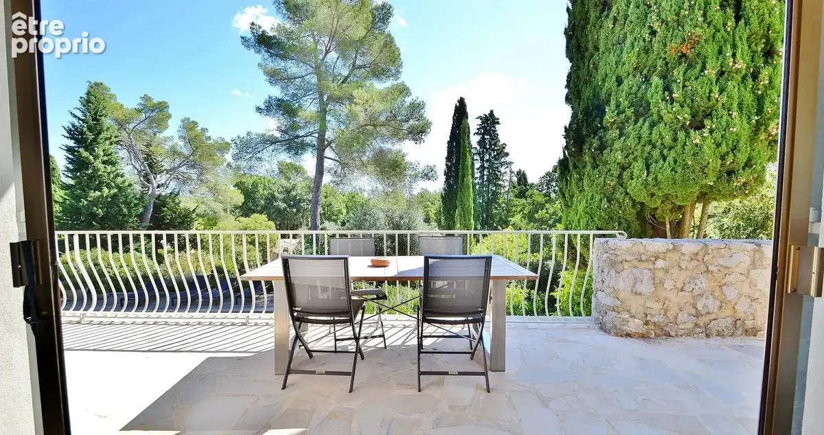 NEW - Valbonne proche Village - Belle villa de charme - 5 chambres au calme absolu, vue dégagée - photo 9