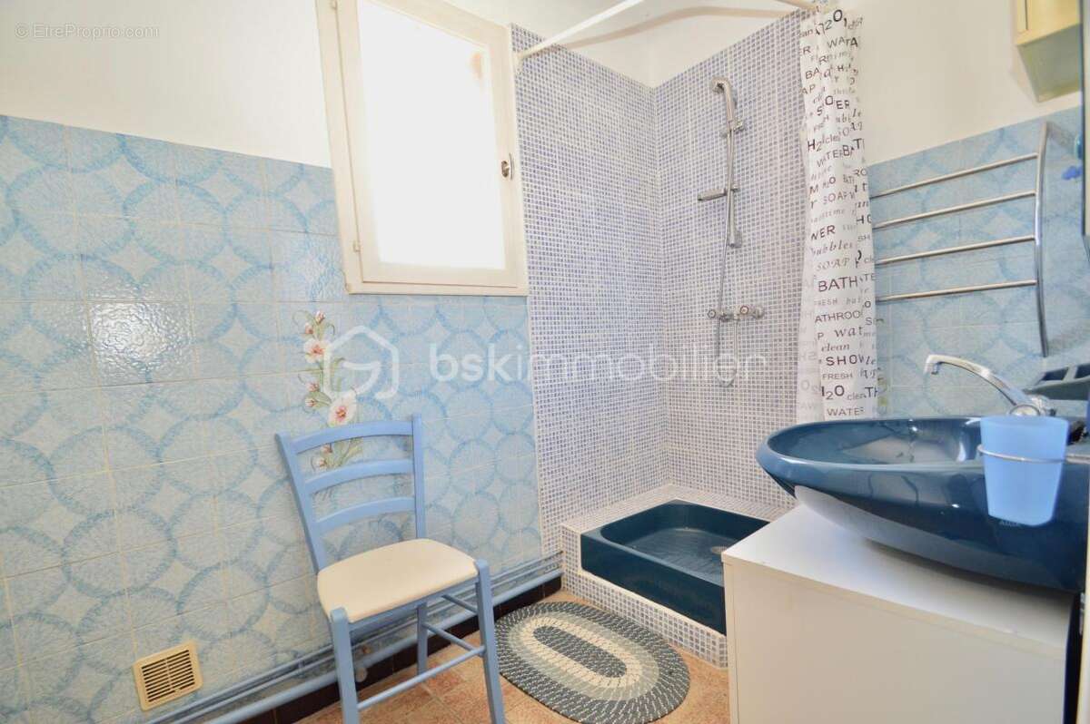 Opportunité rare : maison de 4 appartements indépendants proche de la mer - photo 26