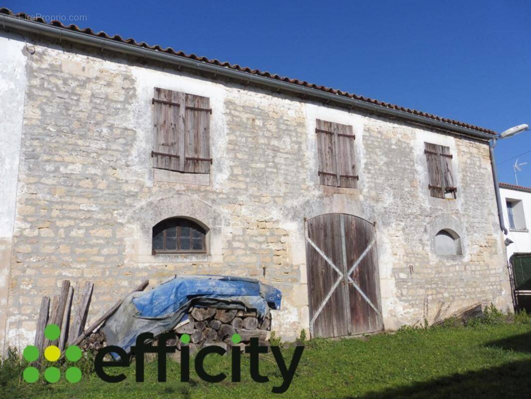 Maison à CIRE-D&#039;AUNIS