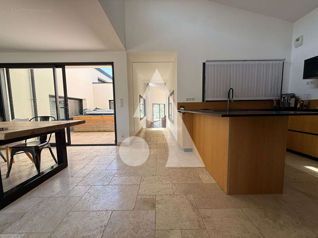 Maison Pledran 7 pièce(s) 180 m2 - photo 5