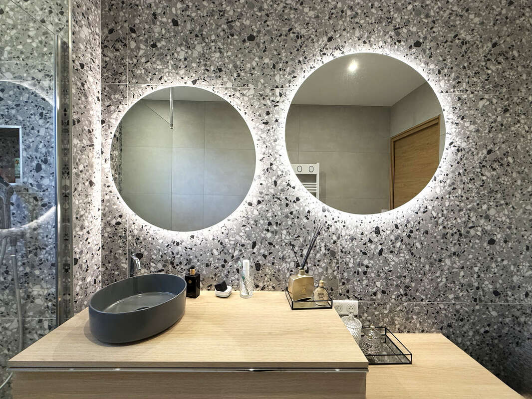 Appartement à SARI-SOLENZARA