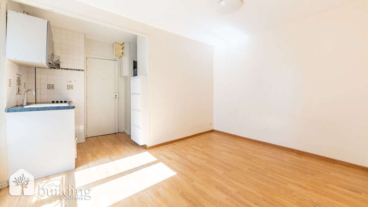 Guy Môquet Paris 18ème - Appartement 2 pièces 26,83 m² - photo 6