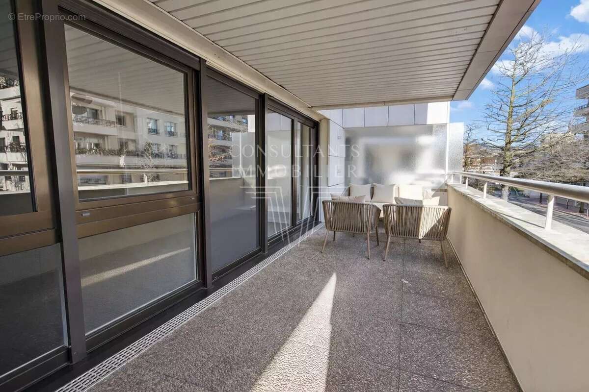 Appartement à LEVALLOIS-PERRET